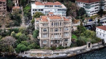 İstanbul'un incisi Zeki Paşa yalısı satılıyor