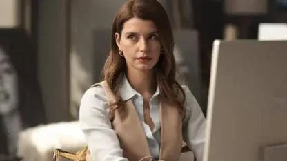 Beren Saat'in yeni filmi vizyona girmeden iptal oldu
