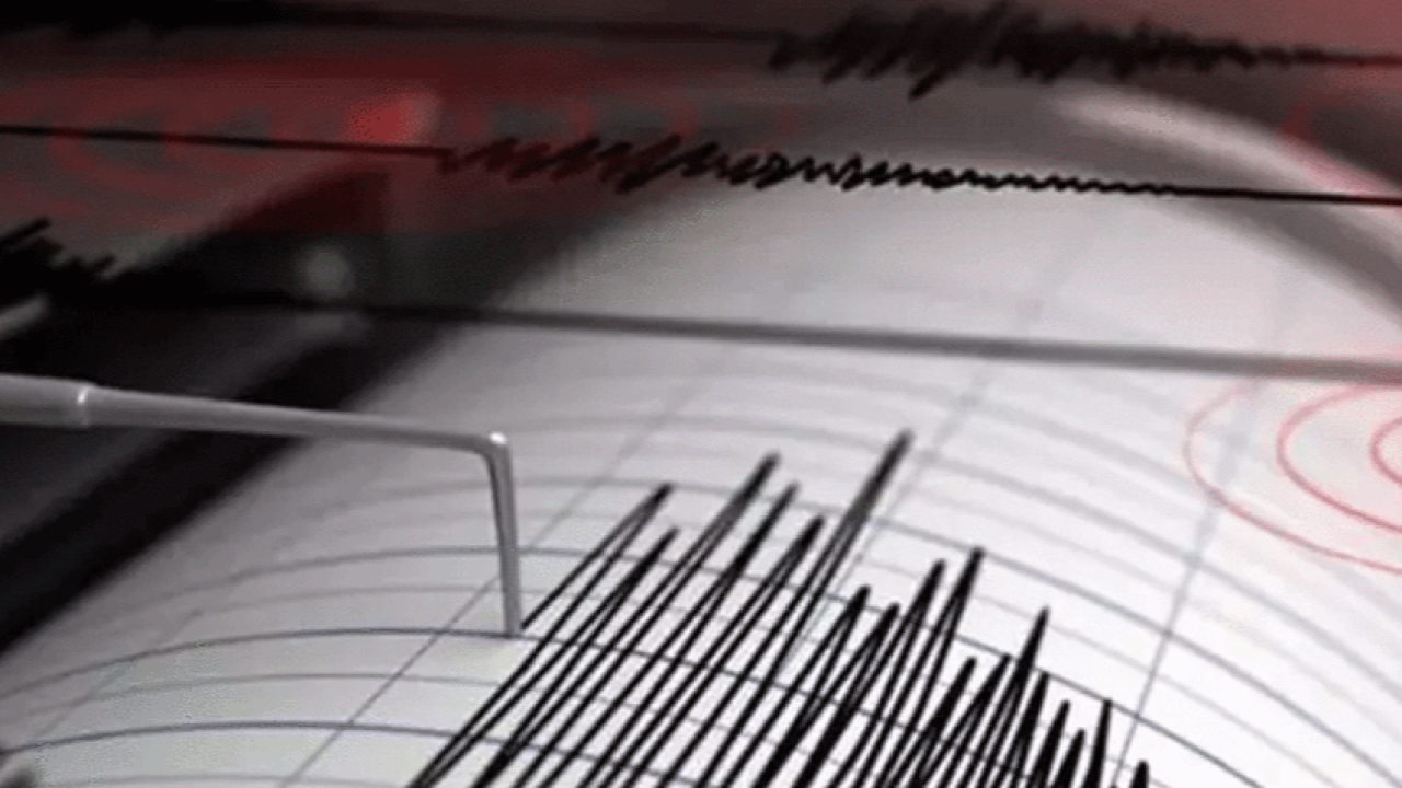 Beşik gibi sallandı! Kahramanmaraş'ta korkutan deprem