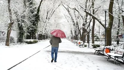 Meteoroloji'den uyarı geldi! Sıcaklıklar düşecek, kar yağışı geliyor