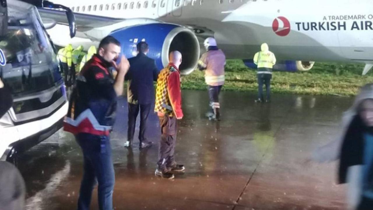 Sabiha Gökçen&#039;de korku dolu anlar! AJet uçağı pistten çıktı