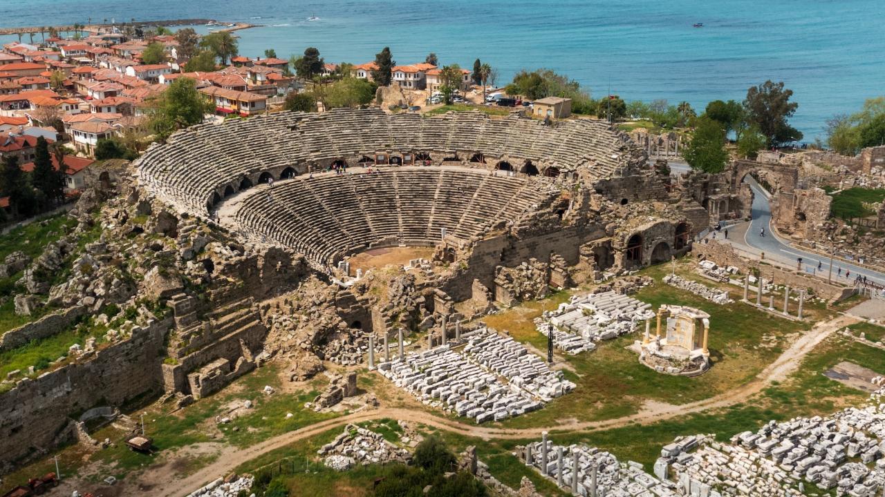 Antalya kültür turizminde rekor yıl: Müze ve ören yerlerinde 2025'te 3.25 ziyaretçi