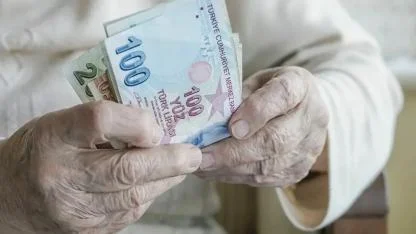 Emekli bayram ikramiyesi ne kadar olmalı? Ünlü SGK uzmanı hesapladı