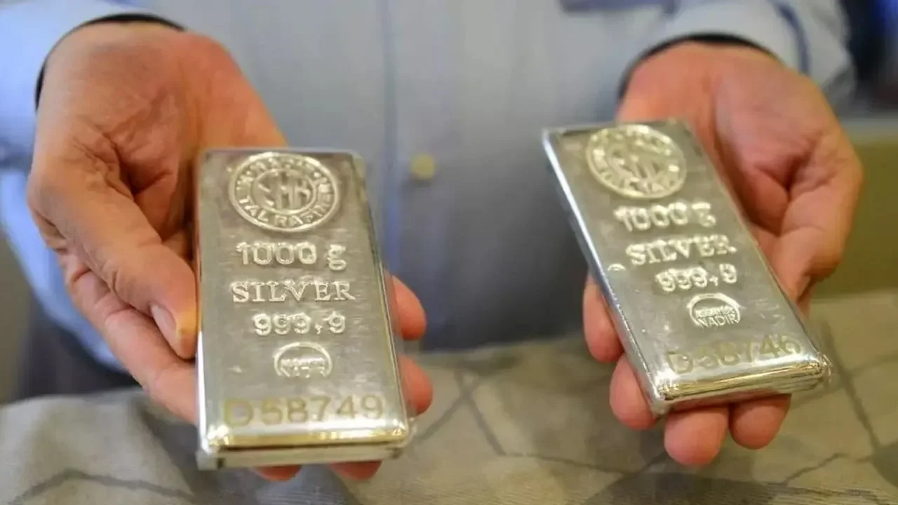 Gümüşte fiziki yok satıyor