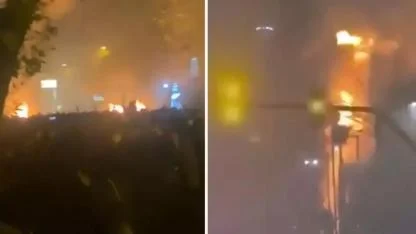 İran'da Reşt kentinde 300'den fazla dükkan ateşe verildi