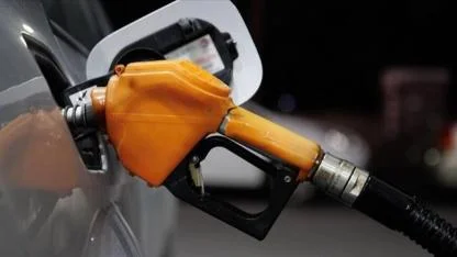 Akaryakıtta çifte fiyat hareketliliği... Motorine indirim, otogaza zam