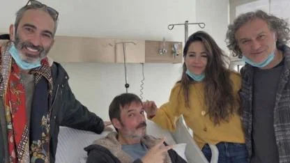 Geniş Aile oyuncuları Ufuk Özkan'ı yalnız bırakmadı! Hastanede duygusal buluşma