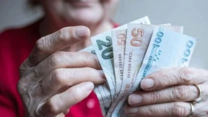 Emekli bayram ikramiyesi 5 bin TL'ye çıkıyor: Masadaki rakam netleşti