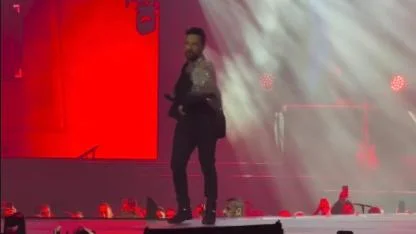 Tarkan İstanbul’u ayağa kaldırdı: Sahne şovuyla arenayı yıktı geçti