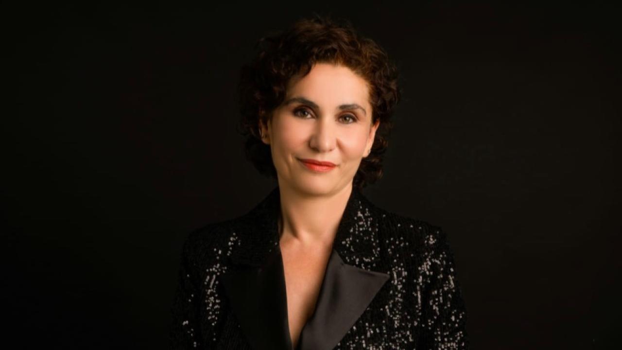 Öznur Yılmaz kimdir?