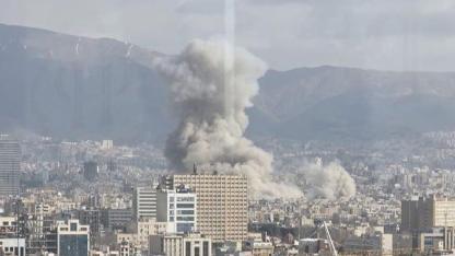 ABD ve İsrail İran'a saldırı başlattı! Tahran'da patlamalar, Trump'tan ilk açıklama geldi