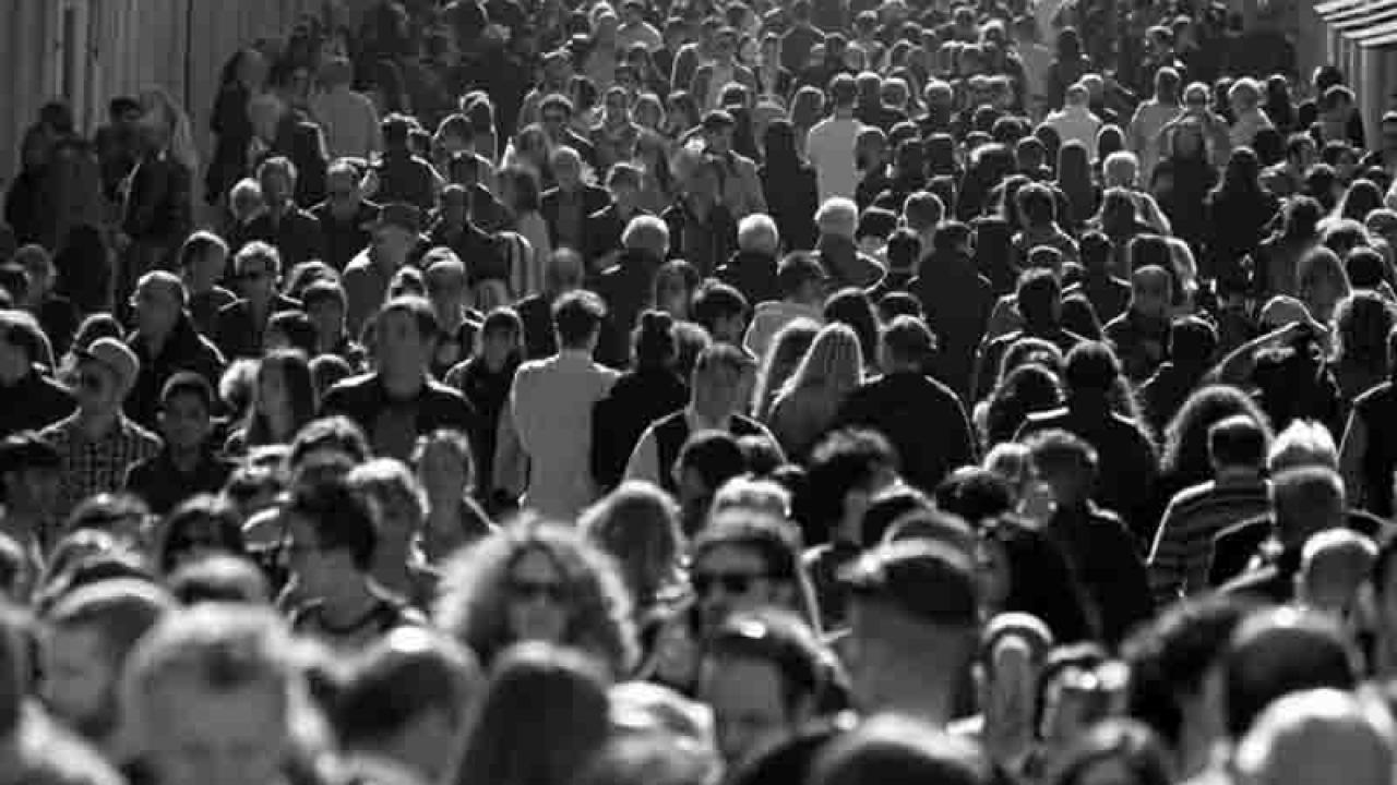 Sessiz çoğunluk neden sustu? Ve bu toplum yeniden nasıl toparlanır?