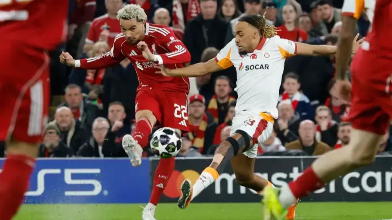 Acı veda! Cimbom Devler Ligi hayallerini Anfield'da bıraktı