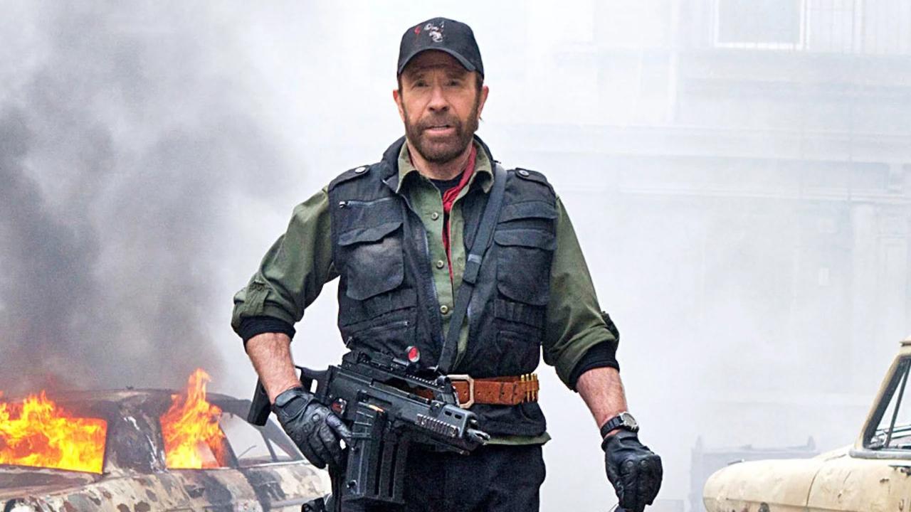 Aksiyon efsanesi Chuck Norris hayatını kaybetti