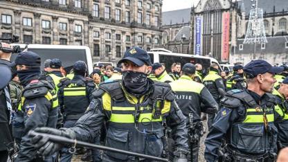 Amsterdam'da Yahudi okuluna bombalı saldırı