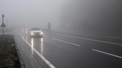 D-100 kara yolunun Bolu Dağı geçişinde sis etkili oldu