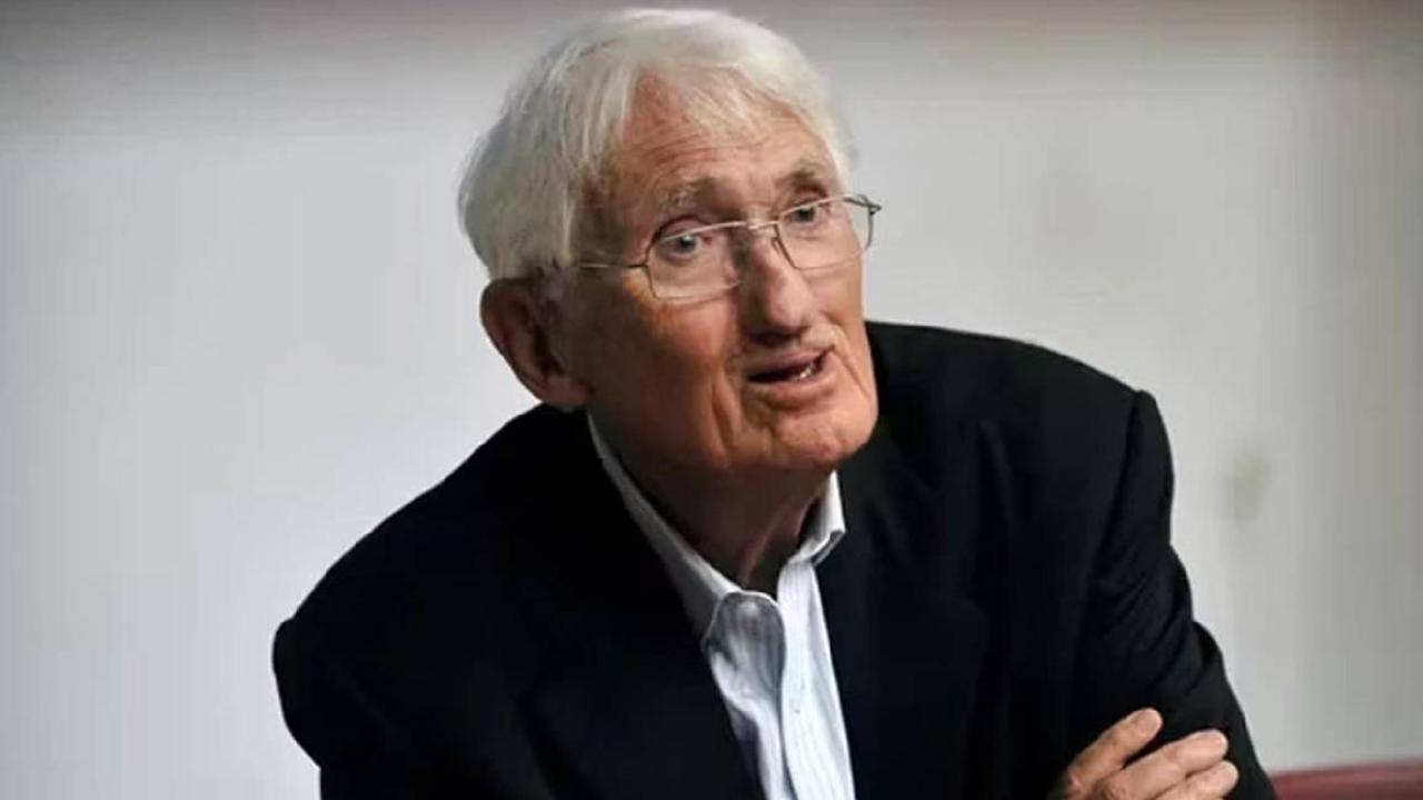 Frankfurt Okulu’nun son büyük sesi Jürgen Habermas yaşamını yitirdi