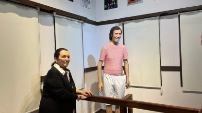 Gül Sunal, Malatya'da Kemal Sunal anı odasını ziyaret etti