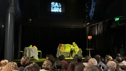 İbrahim Şinasi'nin "Şair Evlenmesi"nden uyarlanan "Gelin" oyununun prömiyeri yapıldı