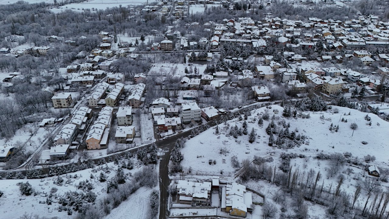Isparta'da kar manzaraları havadan görüntülendi