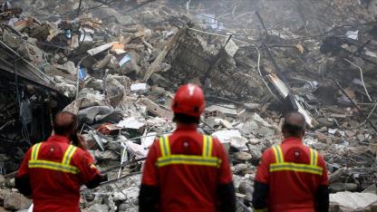 İsrail'den İran'a Dev Hava Operasyonu! 50 Savaş Uçağı 3 Bölgeyi Vurdu: "Üretim Tesislerini Hedef Aldık"