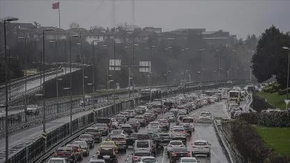 İstanbul kilitlendi! Bayramın ikinci gününde trafik yüzde 74’e fırladı