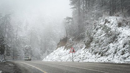 Kütahya'da kar ve sis etkili oluyor