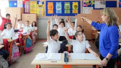 20 Nisan Pazartesi Okullar Tatil mi? MEB Ve Valiliklerden Son Dakika Açıklaması Geldi mi?