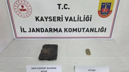 Kayseri’de tarihi eser kaçakçılığına yönelik düzenlenen operasyonda 2 şüpheli yakalandı.