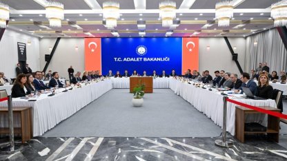 Adalet Bakanı Gürlek, Suça Sürüklenen Çocuklara İlişkin Araştırma Komisyonu üyeleri ile görüştü: