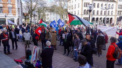 Almanya'da Volkswagen'in İsrail için silah üreteceği iddiası Osnabrück'te protesto edildi