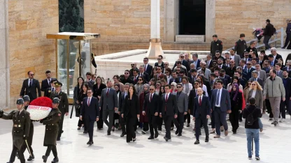 Anadolu Ajansı 106'ncı yaşında Anıtkabir'de