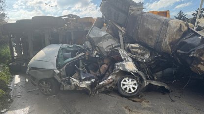 Anadolu Otoyolu'nda meydana gelen zincirleme trafik kazasında 2 kişi öldü