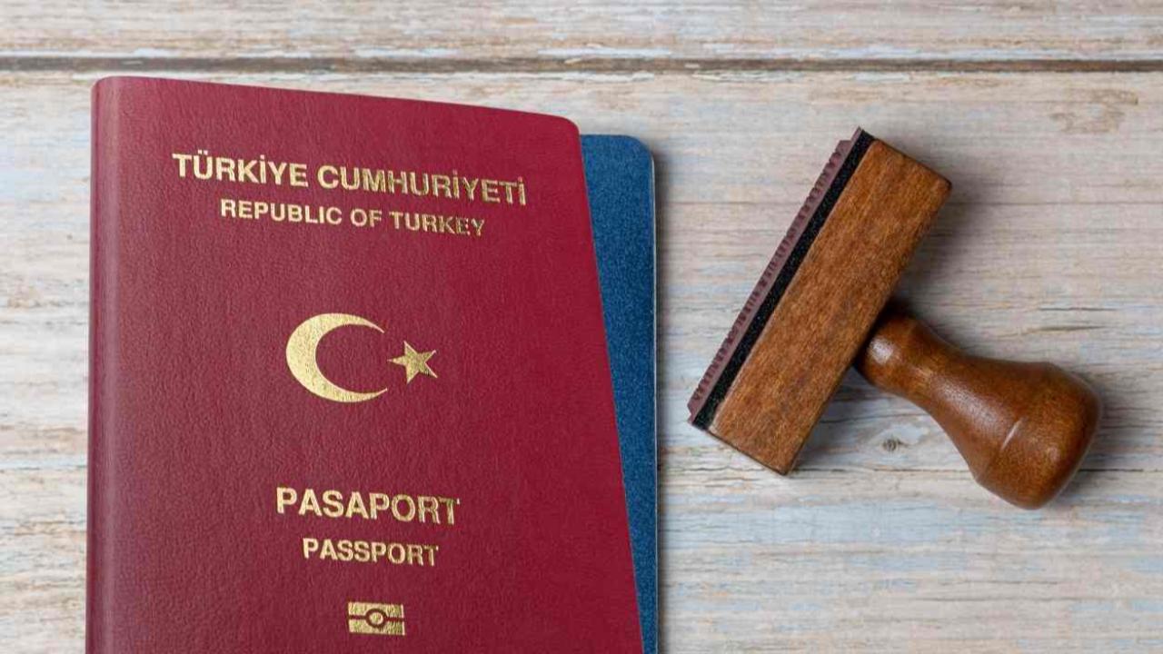 Avrupa Seyahatlerinde Pasaport Damgası Tarih Oluyor: Yeni Dijital EES Sistemi Başlıyor!