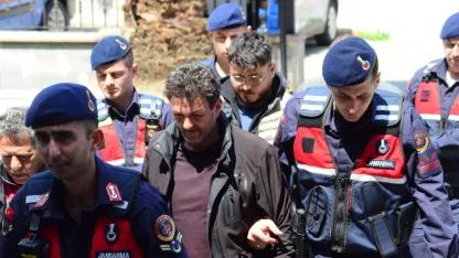 Aydın'da izinsiz kazıda göçük altında kalan kişinin ölümüne ilişkin 4 kişi tutuklandı