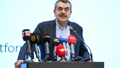 Bakan Tekin, "Ufuktaki Yeni Türkiye İstanbul Buluşmaları" programında konuştu: