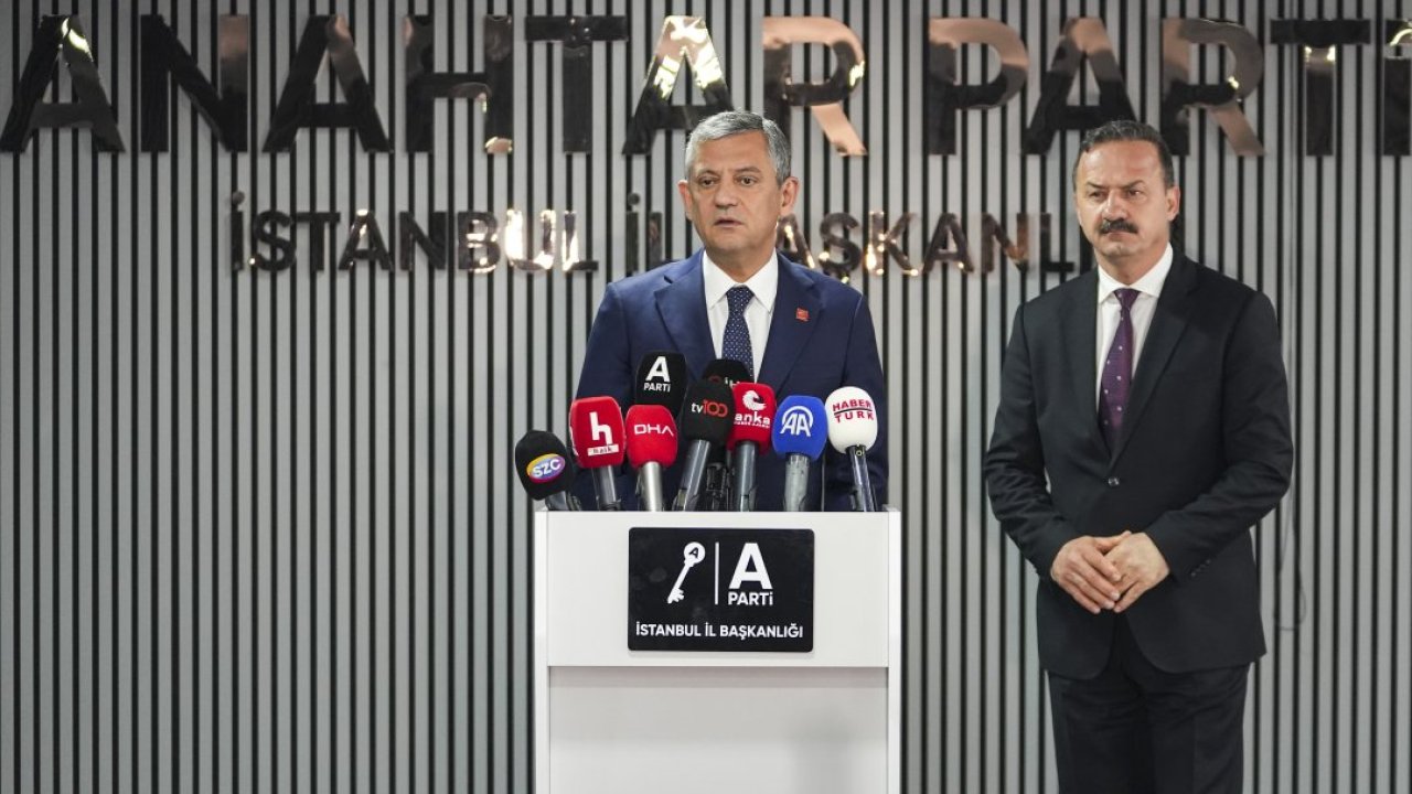 CHP Genel Başkanı Özel, Anahtar Parti Genel Başkanı Ağıralioğlu ile görüştü