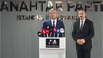 CHP Genel Başkanı Özel, Anahtar Parti Genel Başkanı Ağıralioğlu ile görüştü