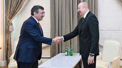 Cumhurbaşkanı Yardımcısı Yılmaz,  Azerbaycan Cumhurbaşkanı Aliyev'le görüştü