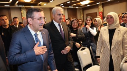 Cumhurbaşkanı Yardımcısı Yılmaz, Diyarbakır'da iş dünyası buluşmasında konuştu: