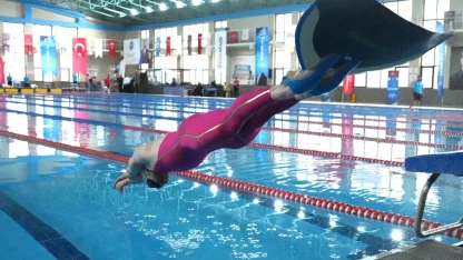 Cumhurbaşkanlığı Kupası Paletli Yüzme Kulüplerarası Büyükler Türkiye Şampiyonası'nda 5 kategoride Türkiye rekoru kırıldı