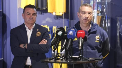 Fenerbahçe Opet Kadın Basketbol Takımı, basın mensuplarıyla buluştu