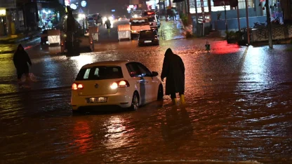 GÜNCELLEME - Osmaniye'de sağanak nedeniyle Bülbül Deresi ve Savrun Çayı taştı