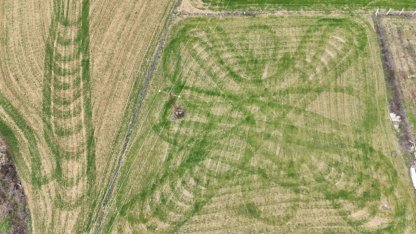 Isparta'da ekim yapılan tarlalarda oluşan desenler havadan görüntülendi