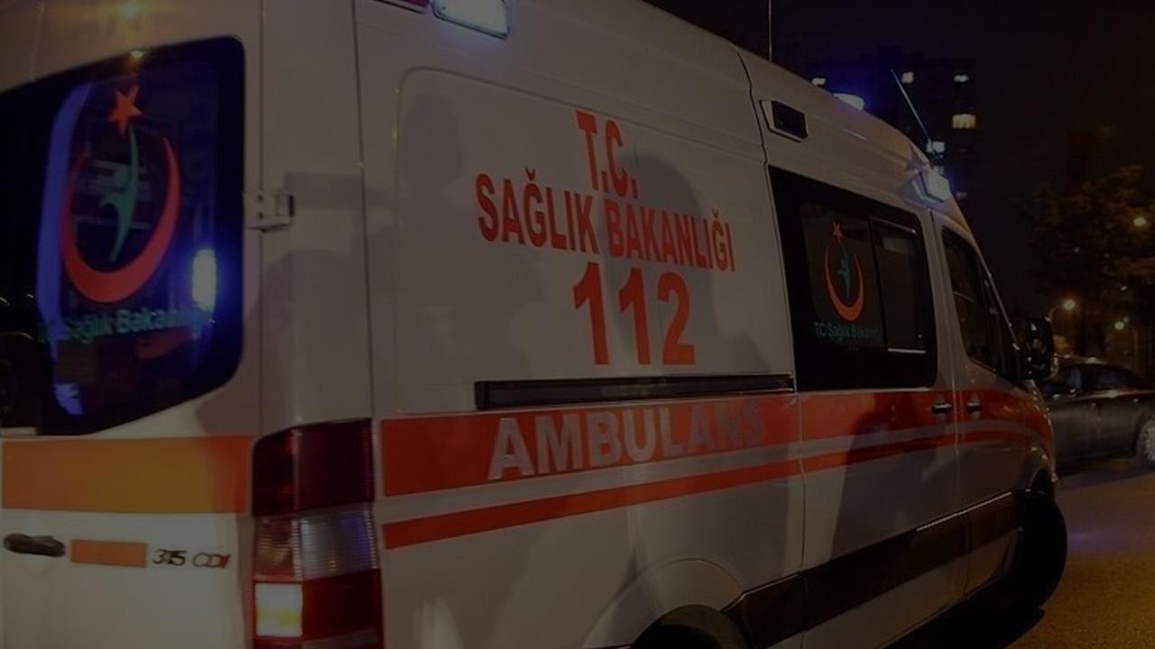 İstanbul Tuzla'da trafik kazası: 3 araç birbirine girdi
