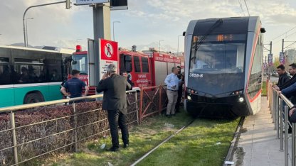 Kayseri'de tramvayın çarptığı kadın yaralandı
