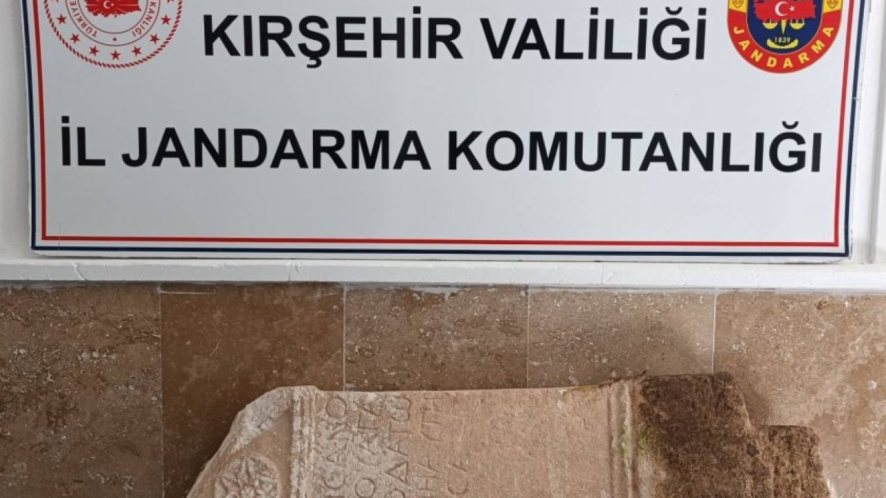 Kırşehir'de Roma dönemine ait mezar taşı ele geçirildi