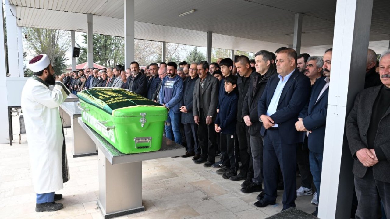 Malatya'da havuzda boğulma tehlikesi geçiren öğretmen kurtarılamadı