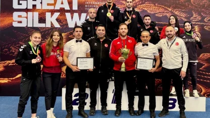 Milli boksörler, Azerbaycan'da 6 madalya kazandı