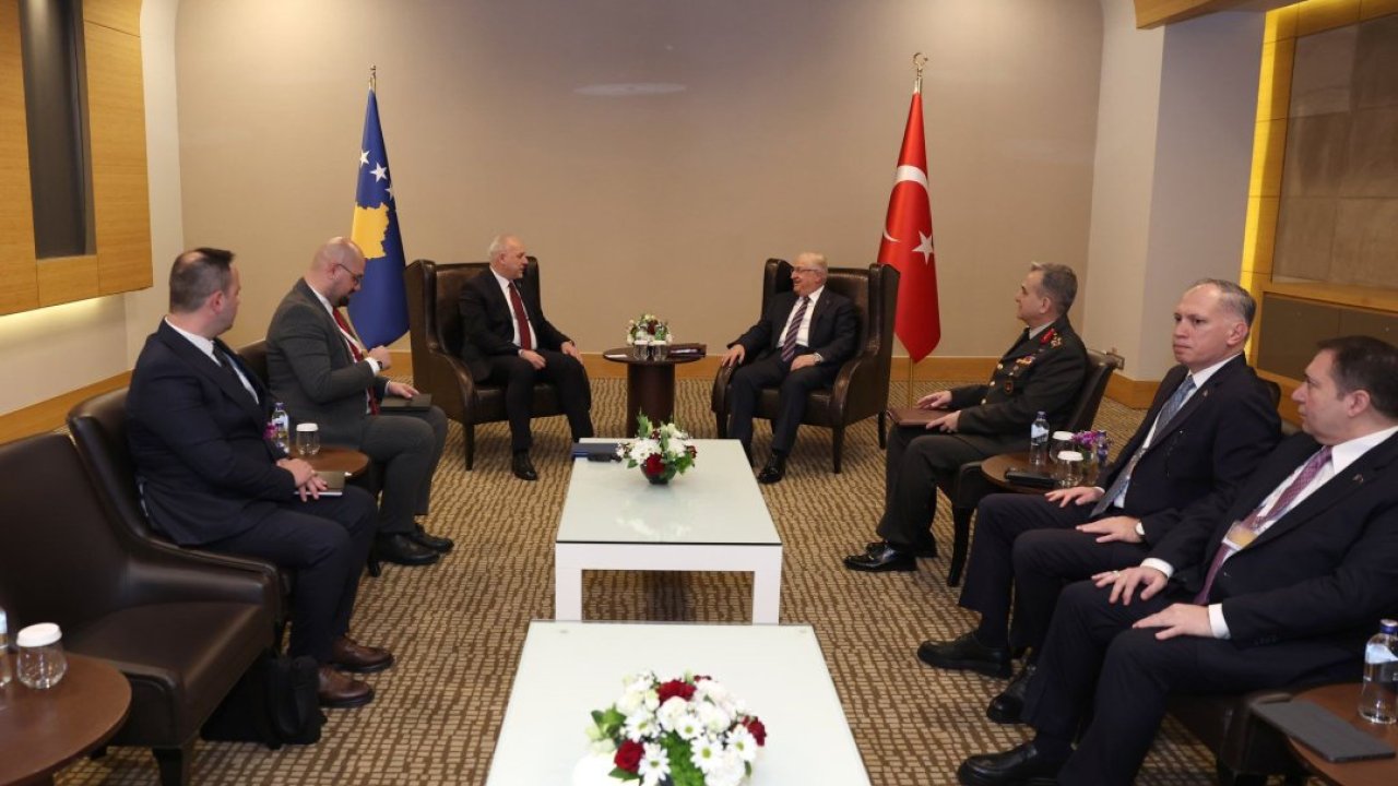 Milli Savunma Bakanı Güler, ADF 2026 kapsamında görüşmelerde bulundu